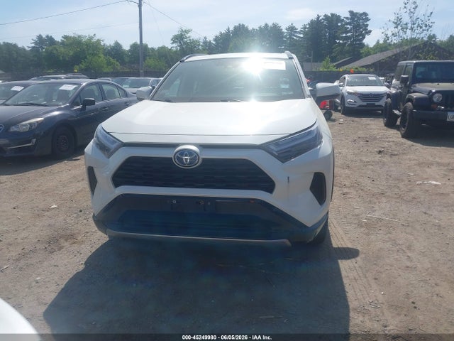45249980 :رقم المزاد ، 4T3T6RFV4NU100172 vin ، 2022 Toyota Rav4 Hybrid Se مزاد بيع
