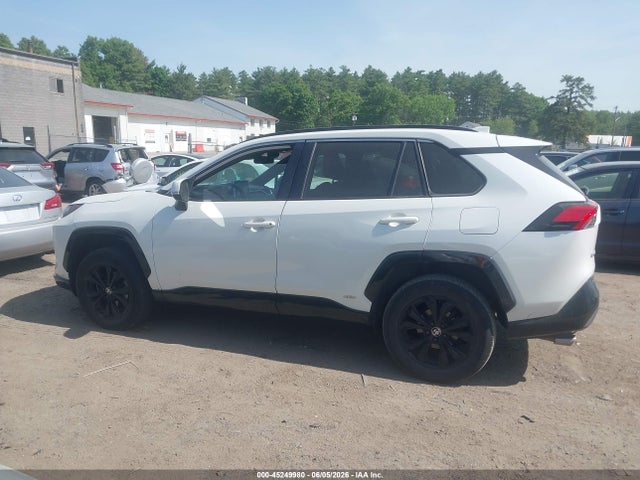 45249980 :رقم المزاد ، 4T3T6RFV4NU100172 vin ، 2022 Toyota Rav4 Hybrid Se مزاد بيع