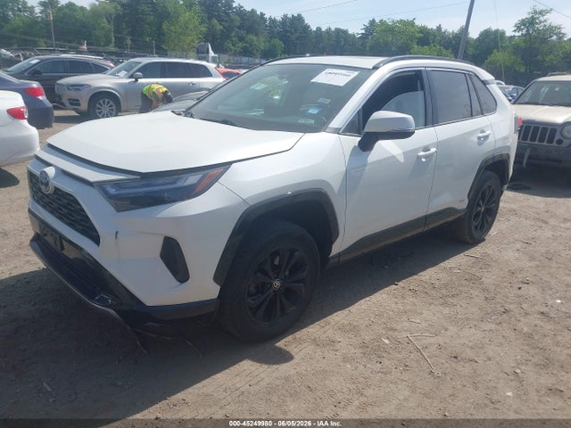 45249980 :رقم المزاد ، 4T3T6RFV4NU100172 vin ، 2022 Toyota Rav4 Hybrid Se مزاد بيع