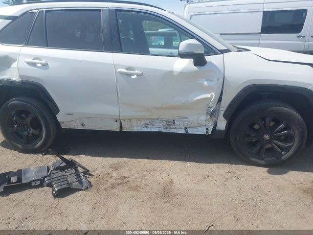 45249980 :رقم المزاد ، 4T3T6RFV4NU100172 vin ، 2022 Toyota Rav4 Hybrid Se مزاد بيع
