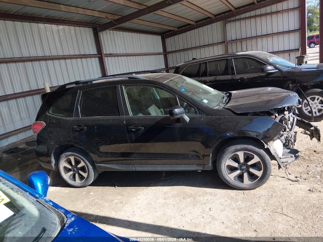 Продажа на аукционе авто 2017 Subaru Forester 2.5i Premium, vin: JF2SJAEC9HH493402, номер лота: 45250036