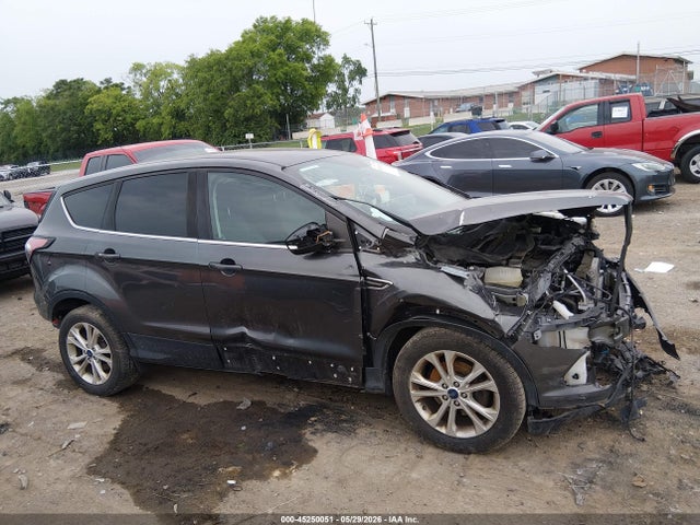 Продаж на аукціоні авто 2017 Ford Escape Se, vin: 1FMCU0GD2HUE51134, номер лоту: 45250051