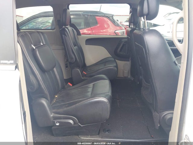 2014 Chrysler Town & Country Touring მანქანა იყიდება აუქციონზე, vin: 2C4RC1BG2ER294156, აუქციონის ნომერი: 45250067
