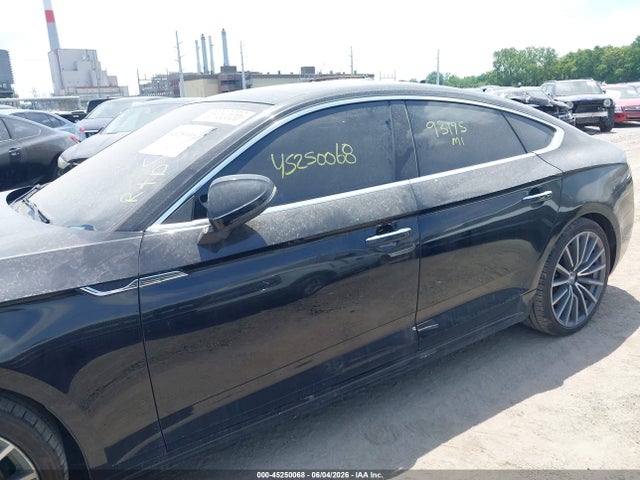 45250068 :رقم المزاد ، WAUBNCF53JA052035 vin ، 2018 Audi A5 2.0t Premium مزاد بيع