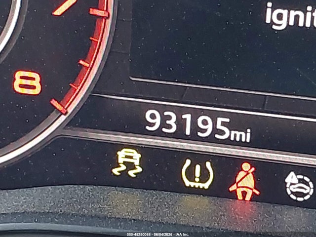 45250068 :رقم المزاد ، WAUBNCF53JA052035 vin ، 2018 Audi A5 2.0t Premium مزاد بيع