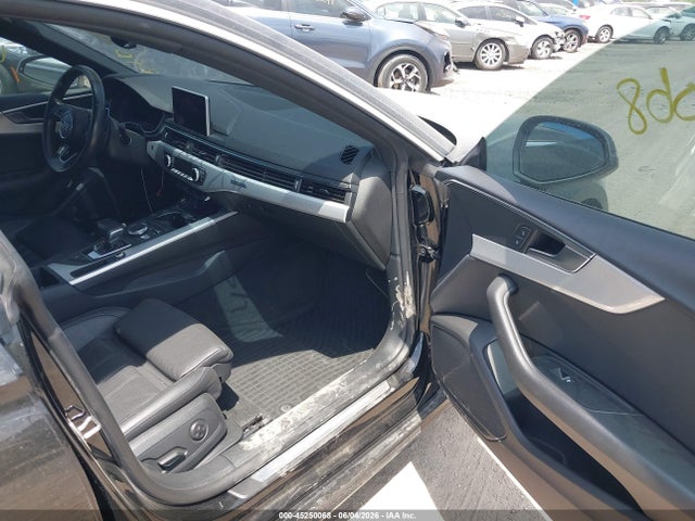 45250068 :رقم المزاد ، WAUBNCF53JA052035 vin ، 2018 Audi A5 2.0t Premium مزاد بيع