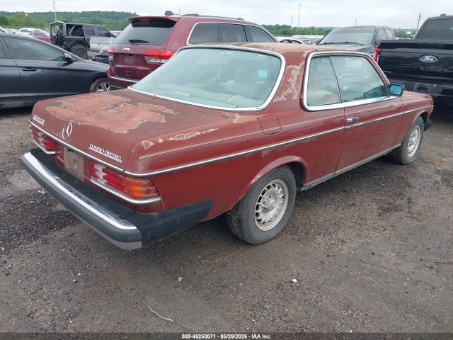 Продаж на аукціоні авто 1984 Mercedes-benz 300 Cdt, vin: WDBAB53A9EA104860, номер лоту: 45250071