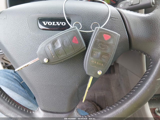 2004 Volvo V40 A/lse მანქანა იყიდება აუქციონზე, vin: YV1VW27554F032425, აუქციონის ნომერი: 45250091
