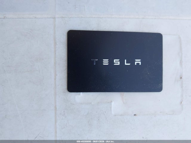 Продаж на аукціоні авто 2026 Tesla Model Y All-wheel Drive/long Range Launch Series/premium All-wheel Drive, vin: 7SAYGDEE1TF563111, номер лоту: 45250095