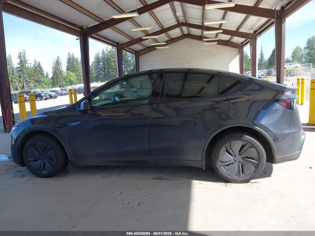 Продаж на аукціоні авто 2026 Tesla Model Y All-wheel Drive/long Range Launch Series/premium All-wheel Drive, vin: 7SAYGDEE1TF563111, номер лоту: 45250095