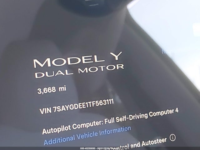 Продаж на аукціоні авто 2026 Tesla Model Y All-wheel Drive/long Range Launch Series/premium All-wheel Drive, vin: 7SAYGDEE1TF563111, номер лоту: 45250095