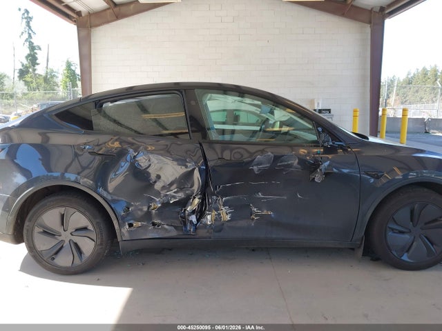 Продаж на аукціоні авто 2026 Tesla Model Y All-wheel Drive/long Range Launch Series/premium All-wheel Drive, vin: 7SAYGDEE1TF563111, номер лоту: 45250095