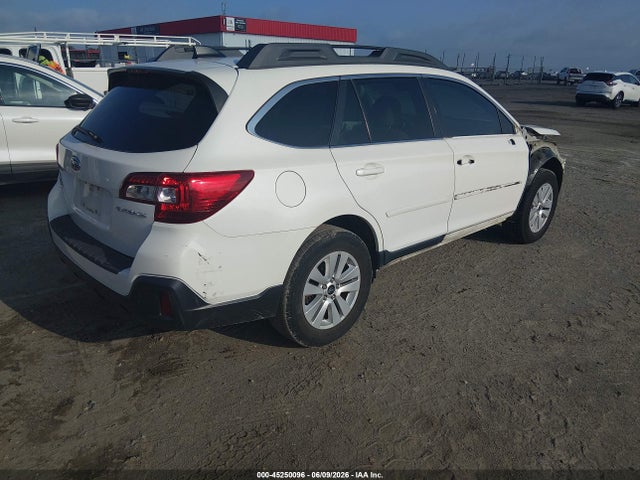 2018 Subaru Outback 2.5i Premium მანქანა იყიდება აუქციონზე, vin: 4S4BSACC9J3227701, აუქციონის ნომერი: 45250096