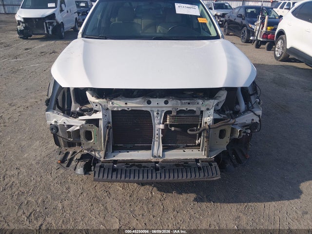 45250096 :رقم المزاد ، 4S4BSACC9J3227701 vin ، 2018 Subaru Outback 2.5i Premium مزاد بيع
