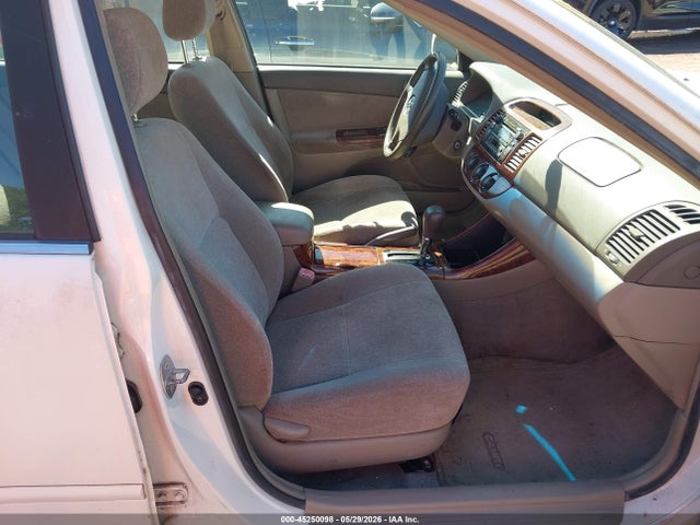 Продажа на аукционе авто 2004 Toyota Camry Le, vin: JTDBE32K740272089, номер лота: 45250098