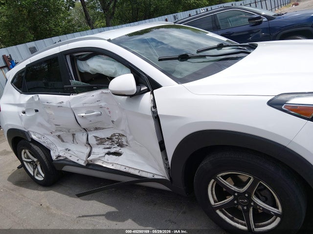 Hyundai Tucson Se Plus 2017 KM8J3CA46HU531153 Image 6