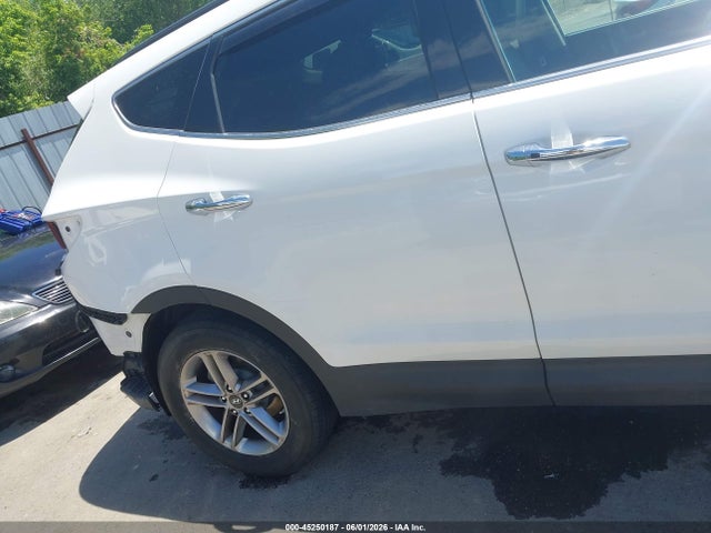 5NMZUDLB9HH051041 Hyundai Santa Fe Sport 2.4l