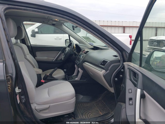 45250200 :رقم المزاد ، JF2SJADC1FG500864 vin ، 2015 Subaru Forester 2.5i Premium مزاد بيع