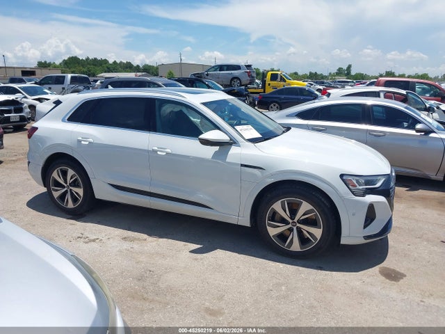 Audi Q8 E-tron Premium Plus Quattro 2024 WA15AAGE9RB027669 Image 13