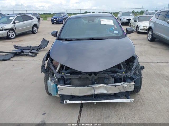 JTNKHMBX9M1125450 Toyota C-HR XLE