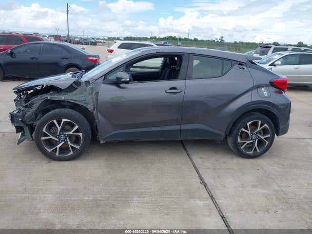 JTNKHMBX9M1125450 Toyota C-HR XLE