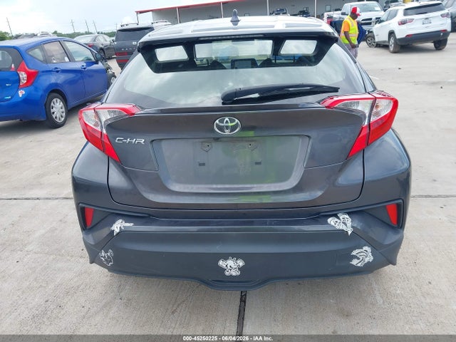 JTNKHMBX9M1125450 Toyota C-HR XLE