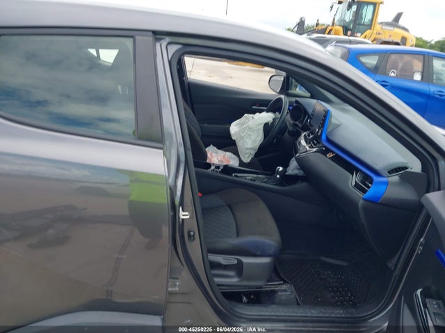 JTNKHMBX9M1125450 Toyota C-HR XLE