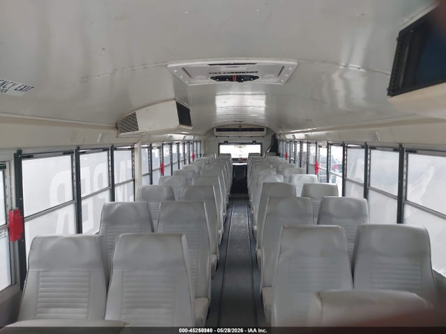 Ic Corporation 3000 Re 2015 4DRBXAAN2FB716170 Image 8