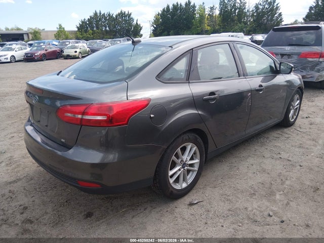 45250242 :رقم المزاد ، 1FADP3F25GL239954 vin ، 2016 Ford Focus Se مزاد بيع