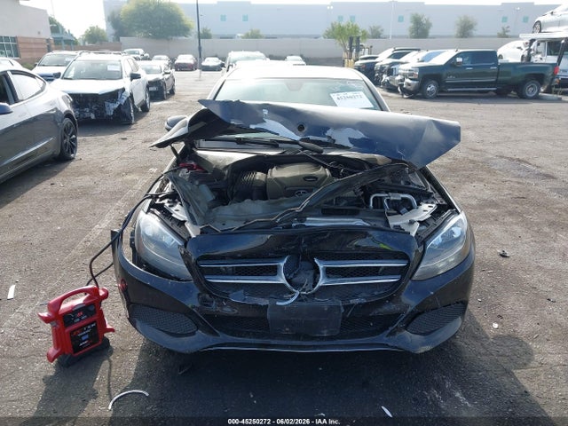 55SWF4JB5JU251145 Mercedes-Benz C 300