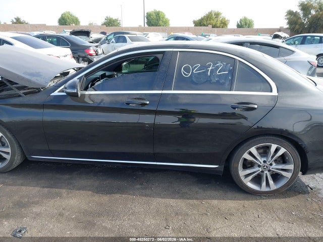 55SWF4JB5JU251145 Mercedes-Benz C 300