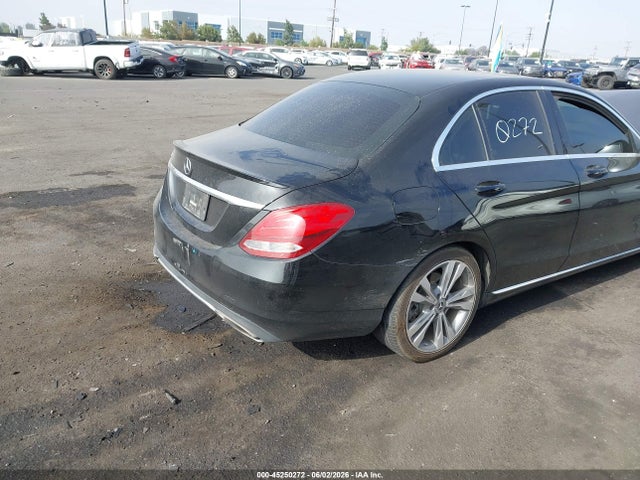 55SWF4JB5JU251145 Mercedes-Benz C 300