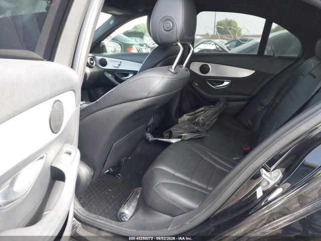 55SWF4JB5JU251145 Mercedes-Benz C 300