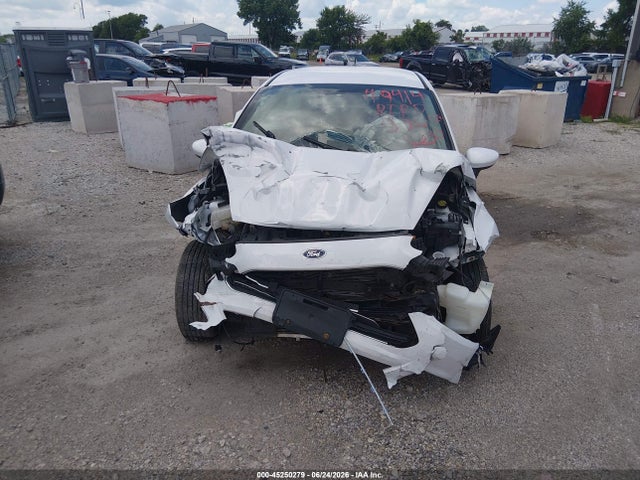 3FADP4BJ2KM161837 Ford FIESTA SE