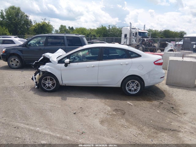 3FADP4BJ2KM161837 Ford FIESTA SE