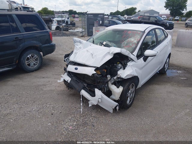 3FADP4BJ2KM161837 Ford FIESTA SE