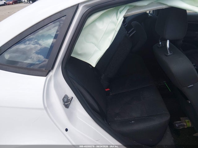 3FADP4BJ2KM161837 Ford FIESTA SE