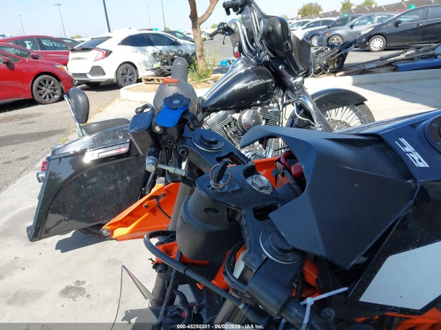 KTM 390 Duke 2017 MD2JYJ40XHC273481 Image 11