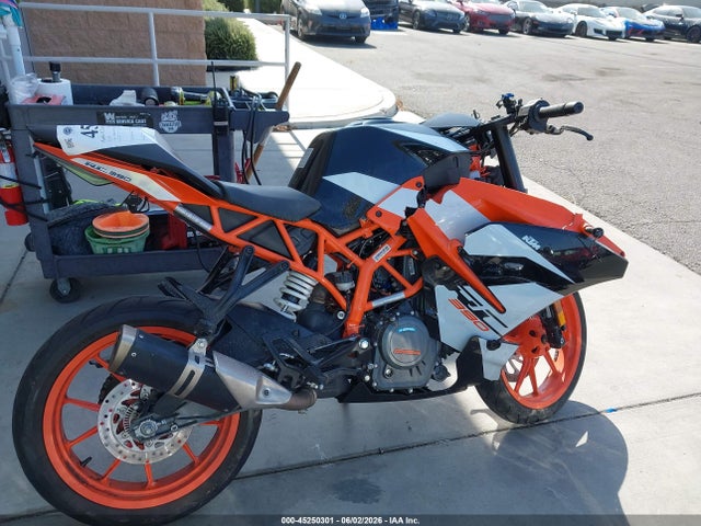 KTM 390 Duke 2017 MD2JYJ40XHC273481 Image 12