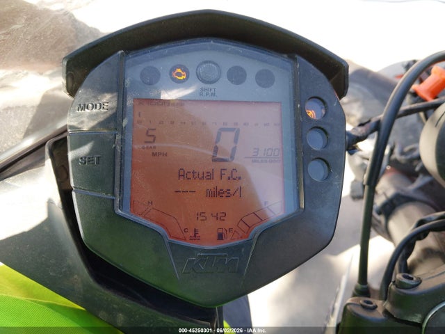 KTM 390 Duke 2017 MD2JYJ40XHC273481 Image 7