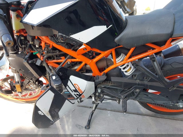 KTM 390 Duke 2017 MD2JYJ40XHC273481 Image 9