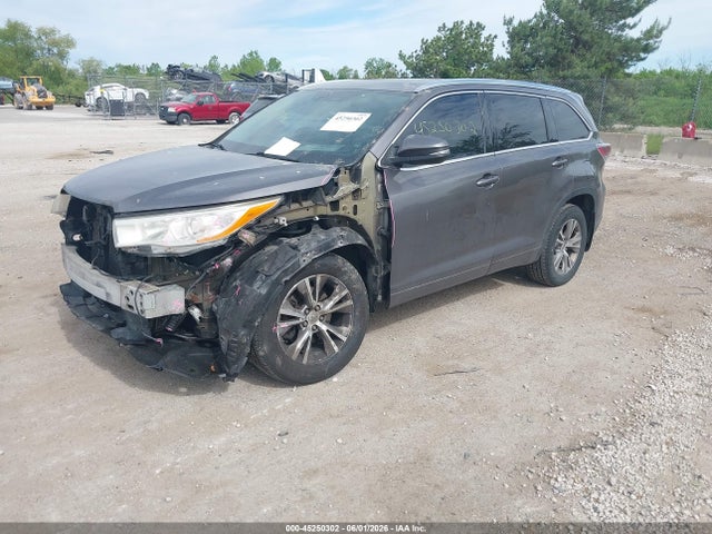 45250302 :رقم المزاد ، 5TDJKRFH2FS133025 vin ، 2015 Toyota Highlander Xle V6 مزاد بيع