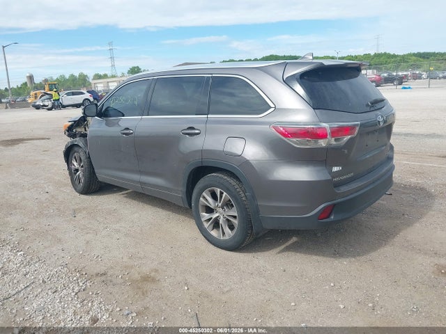 45250302 :رقم المزاد ، 5TDJKRFH2FS133025 vin ، 2015 Toyota Highlander Xle V6 مزاد بيع