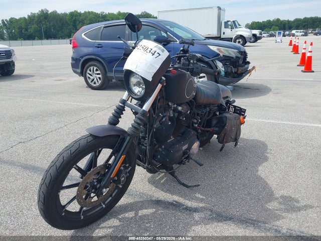 Harley-Davidson Xl883 Iron 883 2016 1HD4LE214GC415616 Image 2