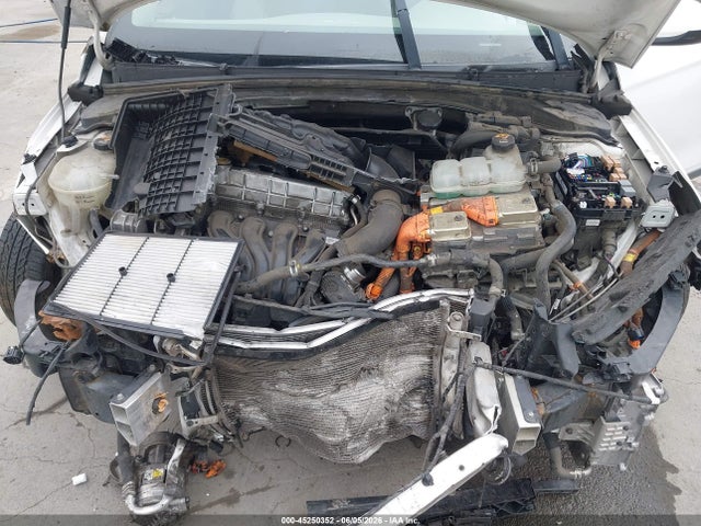 45250352 :رقم المزاد ، KMHC65LD2KU147130 vin ، 2019 Hyundai Ioniq Plug-in Hybrid مزاد بيع