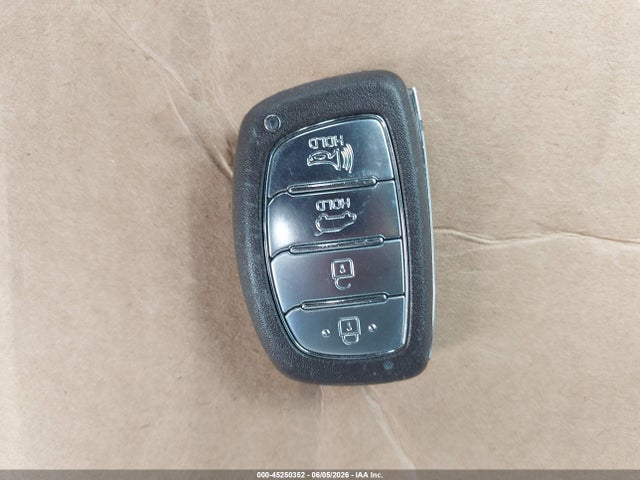 45250352 :رقم المزاد ، KMHC65LD2KU147130 vin ، 2019 Hyundai Ioniq Plug-in Hybrid مزاد بيع