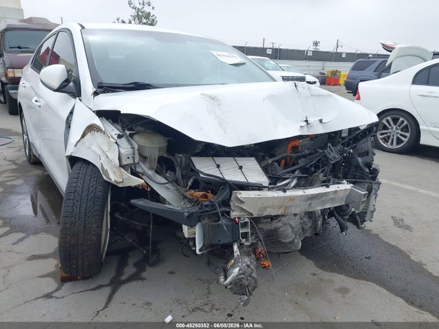 45250352 :رقم المزاد ، KMHC65LD2KU147130 vin ، 2019 Hyundai Ioniq Plug-in Hybrid مزاد بيع