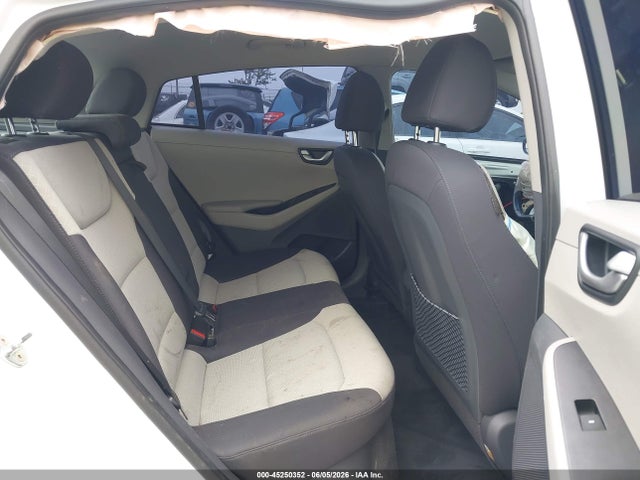45250352 :رقم المزاد ، KMHC65LD2KU147130 vin ، 2019 Hyundai Ioniq Plug-in Hybrid مزاد بيع