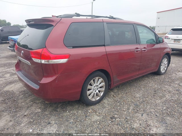 Auction sale of the 2011 Toyota Sienna Limited V6, vin: 5TDYK3DC3BS031004, lot number: 45250376