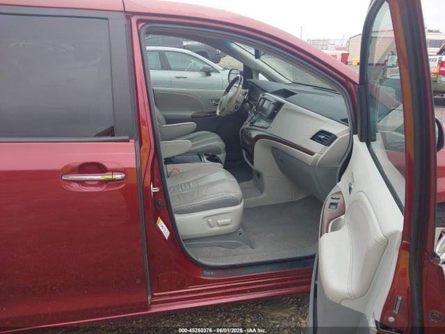 Auction sale of the 2011 Toyota Sienna Limited V6, vin: 5TDYK3DC3BS031004, lot number: 45250376